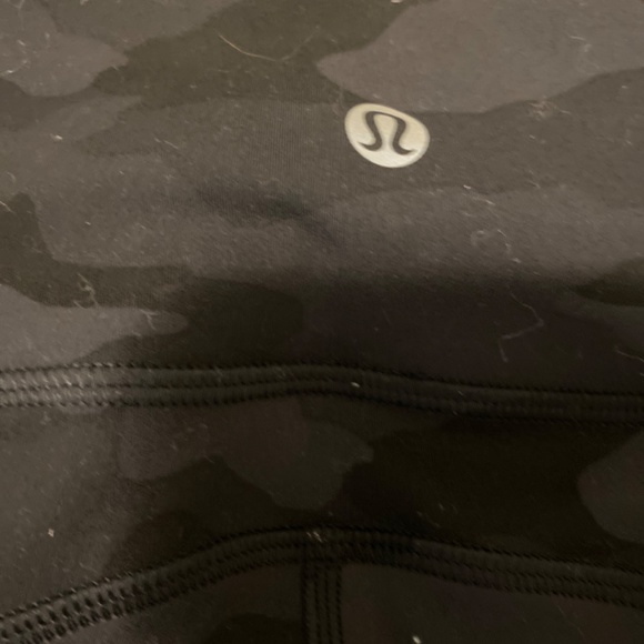 Camo Lululemon leggings - Picture 2 of 3